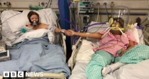 Coronavirus: Woman who watched mum die recalls her last moments