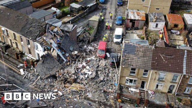 _128973177_blastathn_130323_house_explosion_swansea_0678.jpg