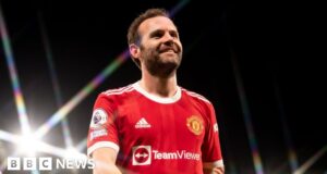 Juan Mata to form team for Manchester exhibition about ‘the artists on the pitch’