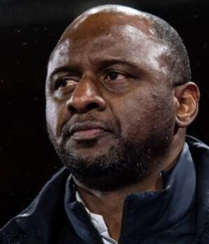 Palace sack manager Vieira after winless run