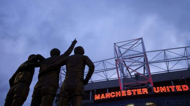 Wednesday ‘deadline’ set for revised Man Utd bids