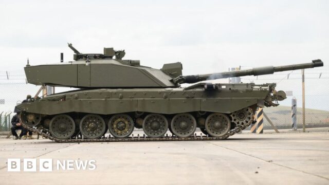 Ukraine war: UK defends sending depleted uranium shells after Putin warning
