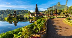 Trouble in paradise as Bali loses patience with Russians, Ukrainians fleeing war