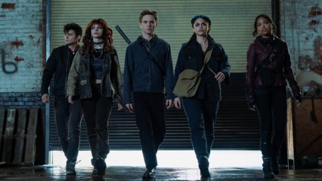‘Gotham Knights’ and ‘Superman & Lois’ give the CW a less-than-super one-two punch