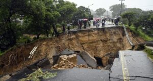 Cyclone Freddy survivors dig with bare hands for victims as death toll reaches 326