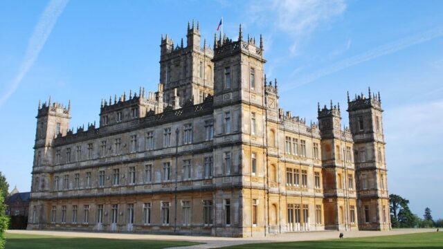 ‘Downton Abbey’ castle halts weddings due to Brexit
