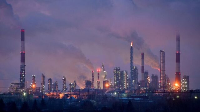 230321122918-russia-oil-production-0208.jpg