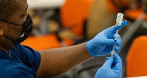 Vaccination, Paxlovid decrease risk of long Covid, studies show