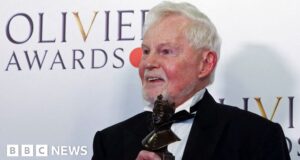Olivier Awards: Sir Derek Jacobi warns of ‘elitist’ theatre ticket prices