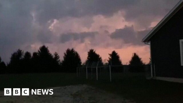 Lightning storm illuminates skies above Illinois