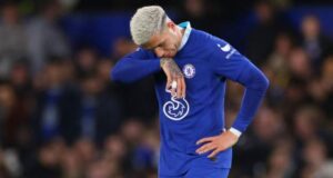 Managerless Chelsea held by much-changed Liverpool