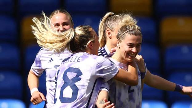 Scotland sink Australia with Docherty stunner