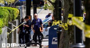 Louisville, Kentucky: Gunman kills four in bank shooting