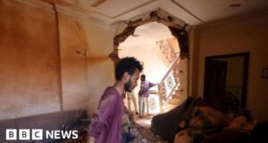 Sudan conflict: No water, no light as fighting rages on