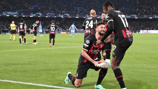 Milan see off Napoli to reach semi-finals