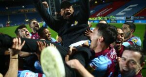 Burnley beat Blackburn to win Championship title