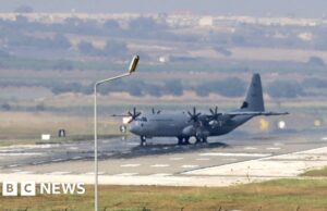 Sudan crisis: Turkish evacuation plane fired on