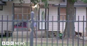 Gunman kills five, including child, at Texas home
