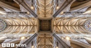 360° Video: Explore inside Westminster Abbey