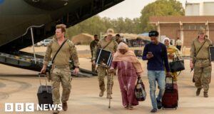 Sudan conflict: UK announces more evacuation flights