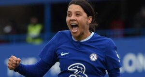 Late Kerr winner boosts Chelsea title hopes