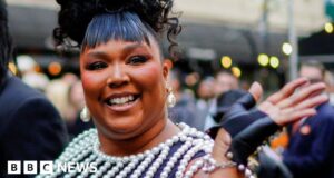 Lizzo thanks ‘flute king’ Sir James Galway for Met Gala duet