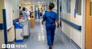 Scottish junior doctors vote in favour of 72-hour strike