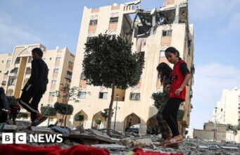 Israeli strike kills top rocket commander in Gaza as fighting continues